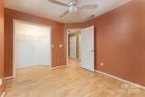 412 Wiltshire Circle - Photo 21