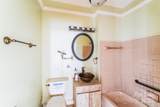 613 Graham Street - Photo 19