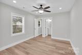2414 Dickens Avenue - Photo 13