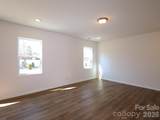 500 Willoughby Park Drive - Photo 6