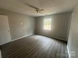 2000 Teddington Drive - Photo 11