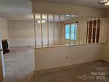 2486 Oxford Circle - Photo 10