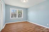 1320 Kings Circle - Photo 24