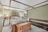 1040 Oak Ridge Lane - Photo 18