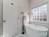 7852 Grimsby Circle - Photo 15