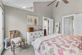 13820 Queens Harbor Road - Photo 18