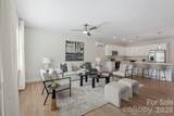 2107 Bombay Way - Photo 27