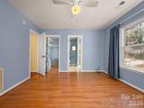 869 Sandburg Terrace - Photo 16