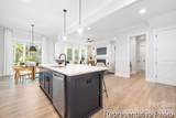 1371 Tappan Avenue - Photo 2