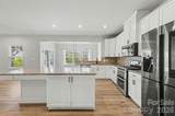 136 Tetcott Street - Photo 13