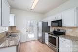 2816 Robyns Glen Drive - Photo 15