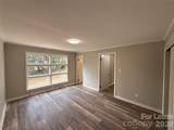 2745 Dogwood Avenue - Photo 9
