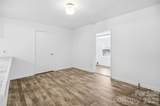 213 Jewel Street - Photo 11