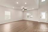 3314 Yorkshire Drive - Photo 2