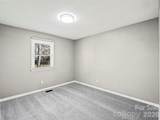944 Woodland Drive - Photo 18