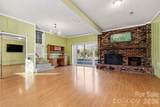 324 Windsor Drive - Photo 13