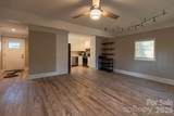 138 Pacific Drive - Photo 4