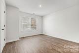 104 10th Avenue - Photo 17