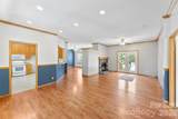 2411 Mission Road - Photo 4