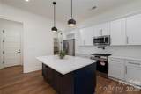 302 Lincoln Street - Photo 5