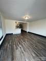 1417 Bank Street - Photo 2