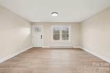 300 Lakewood Drive - Photo 7
