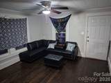1011 Buick Avenue - Photo 2