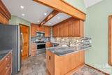 6880 Shade Tree Lane - Photo 17