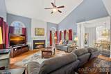 8621 Summerfield Lane - Photo 9