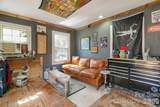 607 York Street - Photo 40