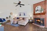 2540 Dalston Lane - Photo 8