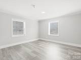 3900 Plainview Road - Photo 32