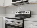 3900 Plainview Road - Photo 7