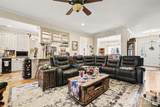 5123 Beckenham Lane - Photo 8