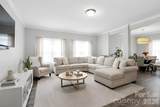 830 Von Buren Boulevard - Photo 11