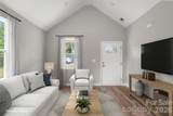 405 Henderson Street - Photo 4