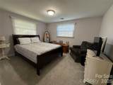 1435 Freeman Avenue - Photo 18