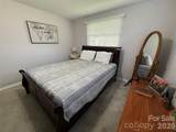 1435 Freeman Avenue - Photo 19