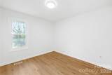 8122 Strawberry Point Drive - Photo 16