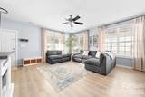 211 Howe Street - Photo 7