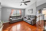 1757 Castlewood Court - Photo 7