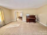 3002 Club Drive - Photo 5
