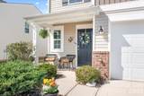 210 Silver Oak Circle - Photo 2