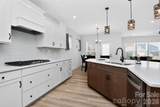 709 Hinterland Lane - Photo 10