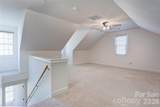 584 Sandringham Place - Photo 29