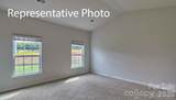 548 Blackpool Court - Photo 16