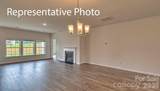 548 Blackpool Court - Photo 5