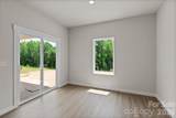 1122 Elyan Street - Photo 5