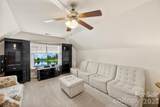 624 Cliffs Inn Circle - Photo 18