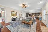 9006 Woodview Court - Photo 19